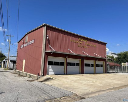 101 Moulton Street W, Decatur