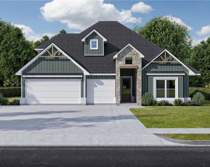 1221 Red Maple Street, Centerton