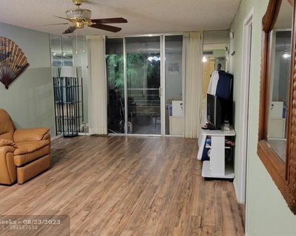 4898 NW 29th Ct Unit 405, Lauderdale Lakes