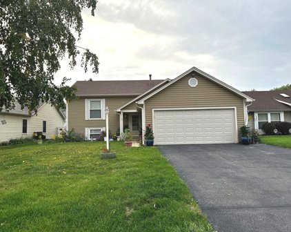 108 Azalea Circle, Streamwood