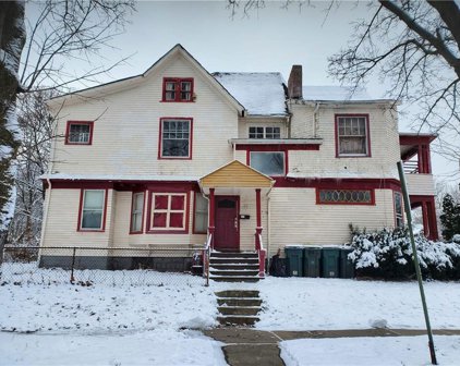 886 Plymouth Avenue S, Rochester