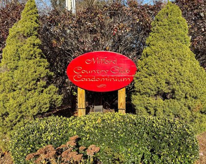 27 Country Club Ln Unit B, Milford