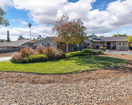 115 Ellis Ln, Fallbrook
