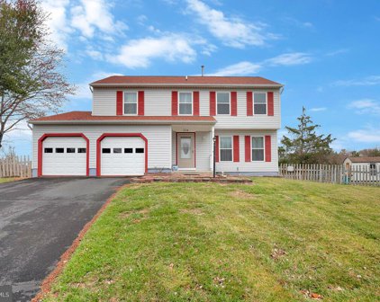 224 Laura Anne Ct, Sterling