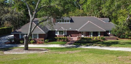 207 Magnolia Lake Drive, Longwood