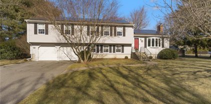 3 Brookside  Court, Seekonk