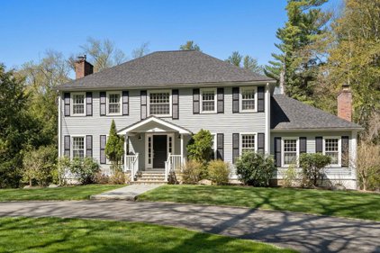 92 Lincoln Road, Wayland