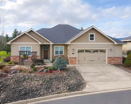 403 FAIRWAY ESTATES DR, Sutherlin