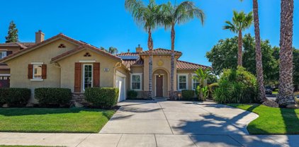 424 Empire Ct, Brentwood