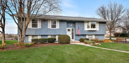 1701 Radnor Court, Geneva