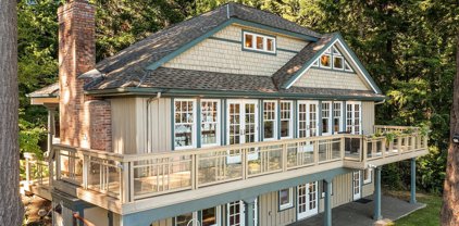 14101 SW Pohl Road Unit #1, Vashon