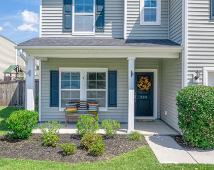 526 Nandina Drive, Goose Creek