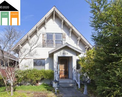 1123 College Ave, Alameda