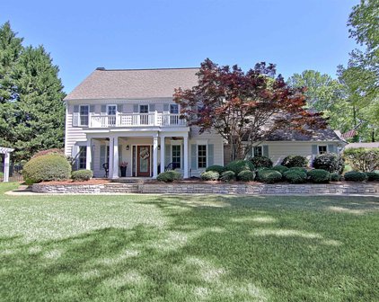 101 Woodfield Court, Peachtree City