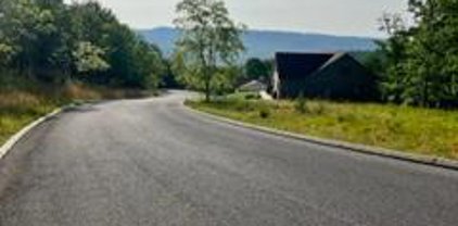Moccasin Path, Cumberland