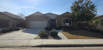9913 Dutchman Peak, Bakersfield