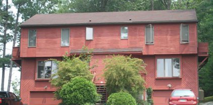 8-10 Assabet Hill Cir, Northborough