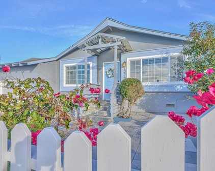 1336 Waring ST, Seaside