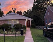 219 Stuart Street, Martinsville image