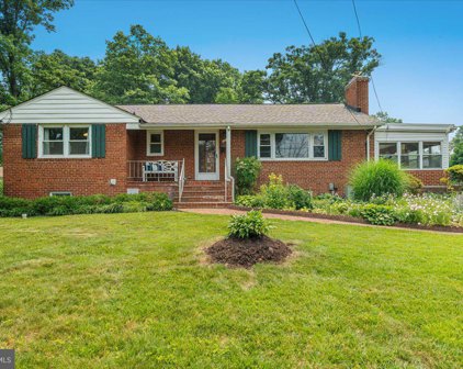 6613 Benson Dr, Alexandria