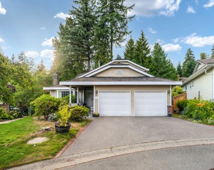 6 Boulderwood Place, Port Moody