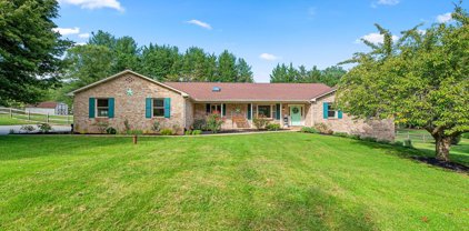 13380 Pipes Ln, Sykesville