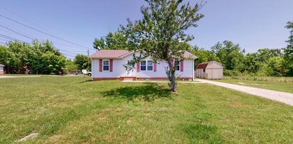 401 Donna Drive, Clarksville