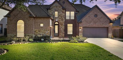 2307 Azahar Court, League City