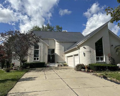 47939 Fox Chase, Shelby Twp