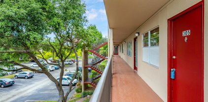 801 Sw 133rd Ter Unit #305K, Pembroke Pines