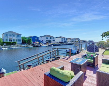35 S Forest Avenue S, Massapequa