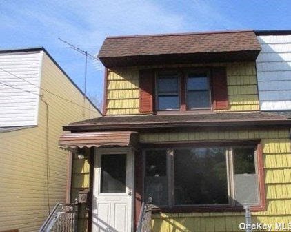 33-22 204th Street, Bayside