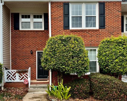 10808 Winterbourne  Court, Charlotte