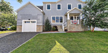 80 S Farragut Avenue, Manasquan