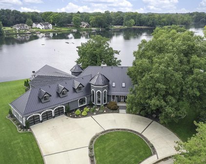 2515 Waterbend Drive, Elkhart
