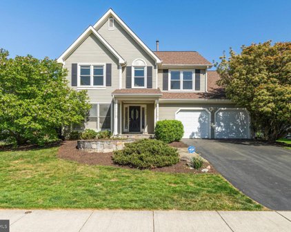 14229 Platinum Dr, North Potomac