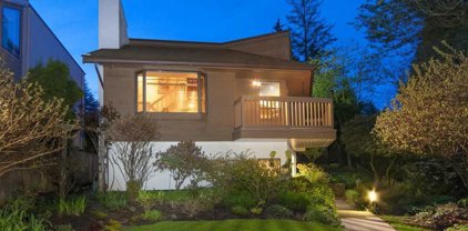 1449 Fulton Avenue, West Vancouver