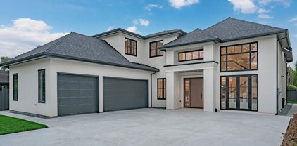 6111 Riverdale Drive, Richmond