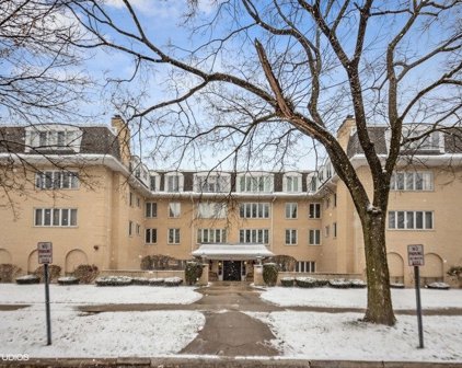 75 6Th Avenue Unit #203, La Grange