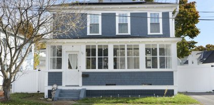 22 Matthew St, Fitchburg