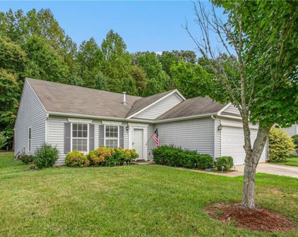 313 Walnut Crossing Drive, Whitsett