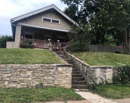 1729 Woodland Boulevard, Kansas City