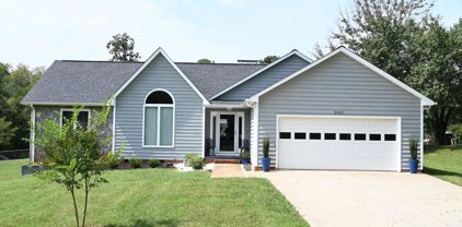 2421 18th Ne Street, Hickory