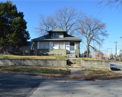 702 S Porter Avenue, Joplin