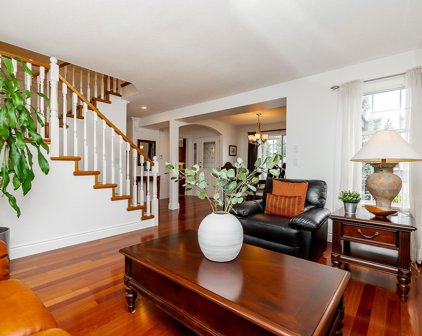 2614 Klassen Court, Port Coquitlam