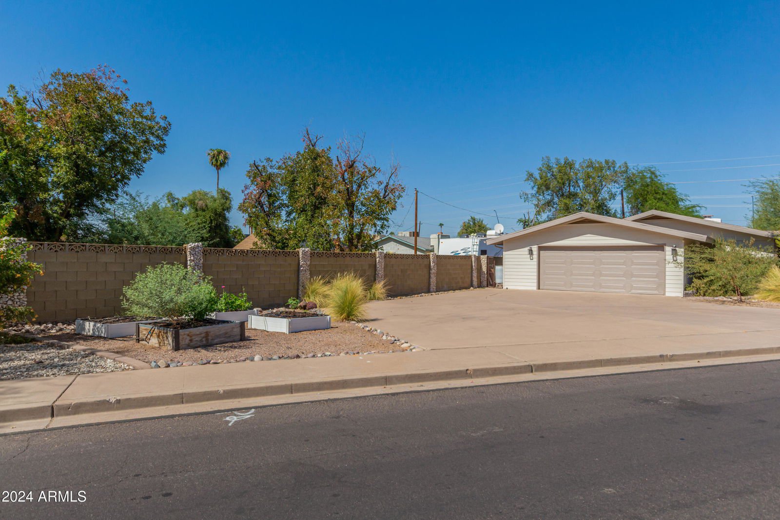 Best Place To View 1162 N Harris Drive, Mesa, ACTIVE