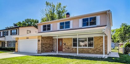 1414 S Hickory Drive, Mount Prospect
