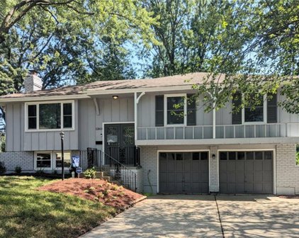 12813 Corrington Avenue, Grandview