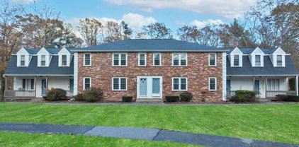 17 Colonial Dr Unit 17, Norton