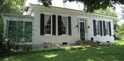 3606 College Dr, Jeffersontown